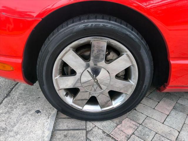 2002 Ford Thunderbird Deluxe