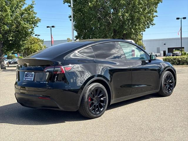 2021 Tesla Model Y Standard Range Rear-Wheel Drive