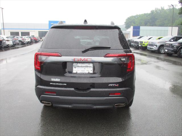 2023 GMC Acadia AWD AT4