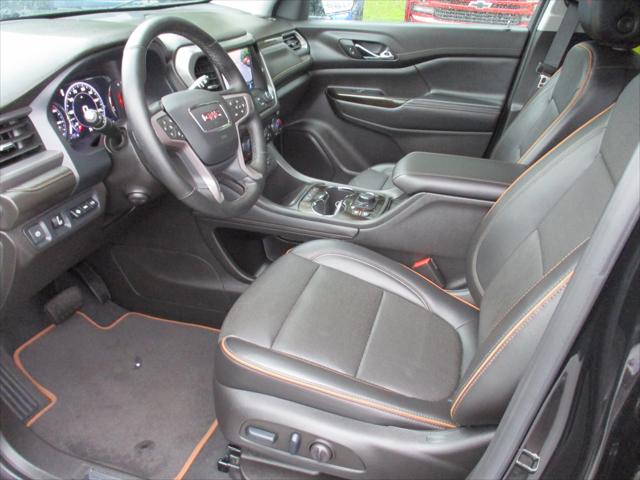 2023 GMC Acadia AWD AT4