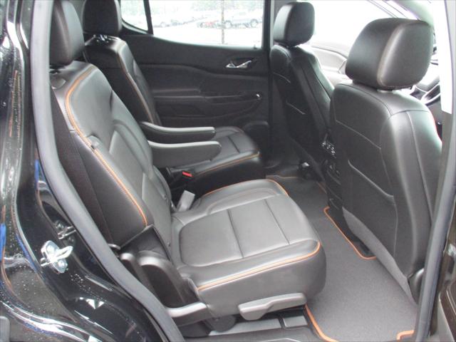2023 GMC Acadia AWD AT4