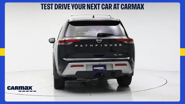 2023 Nissan Pathfinder SL 4WD