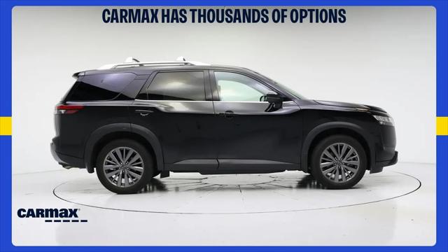2023 Nissan Pathfinder SL 4WD