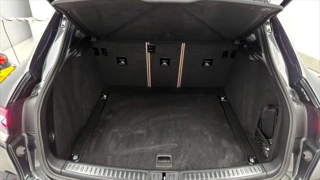 2023 Porsche Macan T
