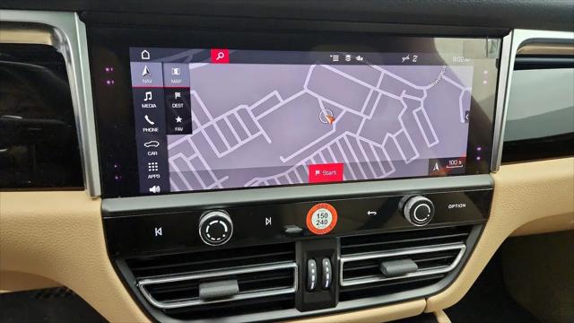 2023 Porsche Macan T