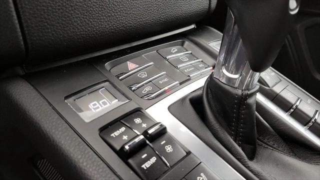 2018 Porsche Macan Sport Edition