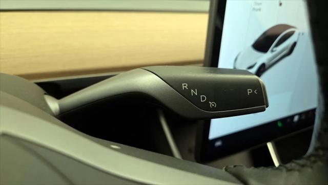 2020 Tesla Model 3 Standard Range Plus Rear-Wheel Drive