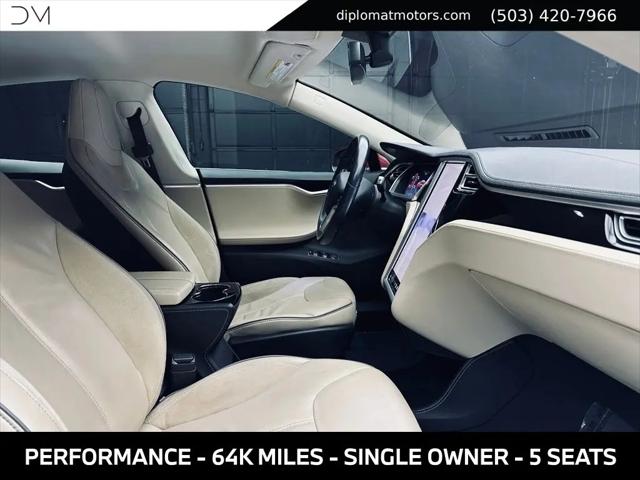 2013 Tesla Model S Performance