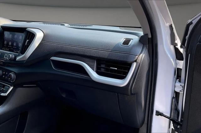 2023 GMC Terrain FWD SLT