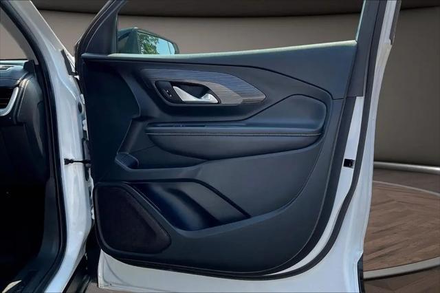 2023 GMC Terrain FWD SLT