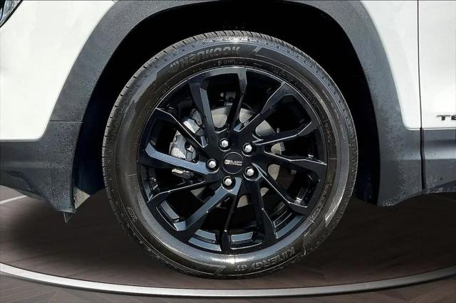 2023 GMC Terrain FWD SLT