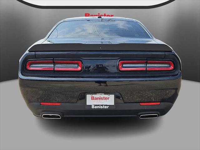 2021 Dodge Challenger SXT