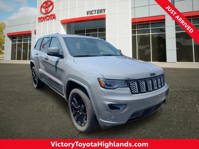 2022 Jeep Grand Cherokee Laredo X 4x4 for sale in Triadelphia, WV