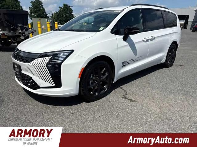 2027 Chrysler Pacifica Select for sale in Albany, NY