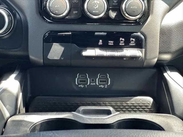 2022 Ram 1500 Big Horn Crew Cab 4x4 57 Box