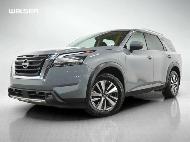 2023 Nissan Pathfinder SL 4WD for sale in White Bear Lake, MN