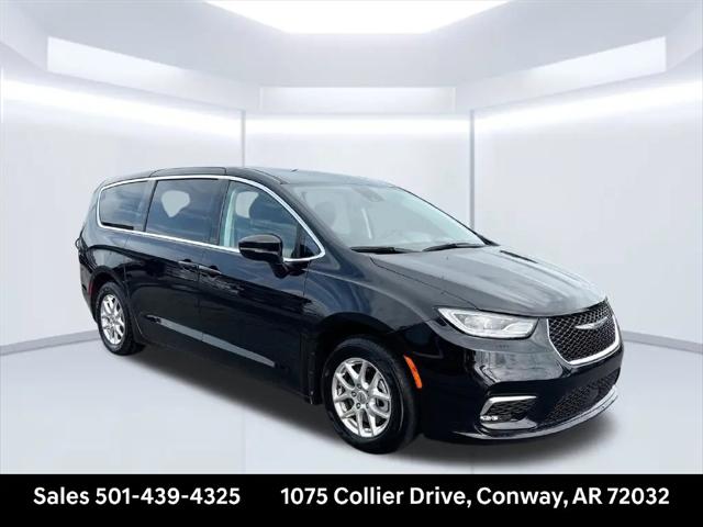 2024 Chrysler Pacifica Touring L for sale in Conway, AR