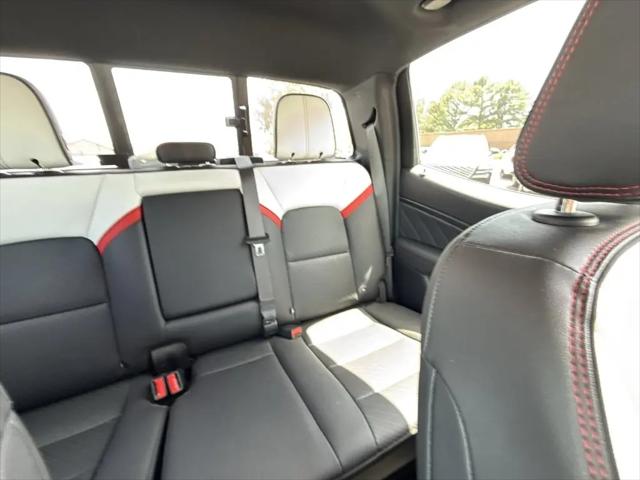 2023 GMC Canyon 4WD Crew Cab Short Box AT4X