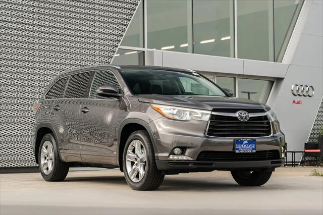 2015 Toyota Highlander Limited Platinum V6 for sale in St. Charles, IL