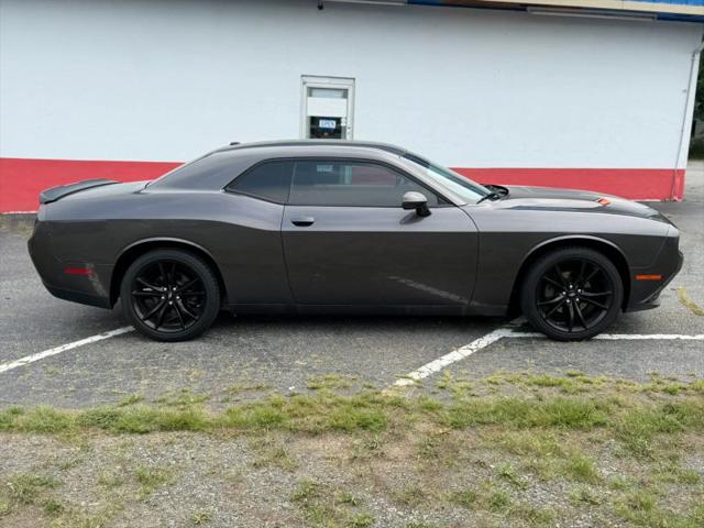 2017 Dodge Challenger SXT