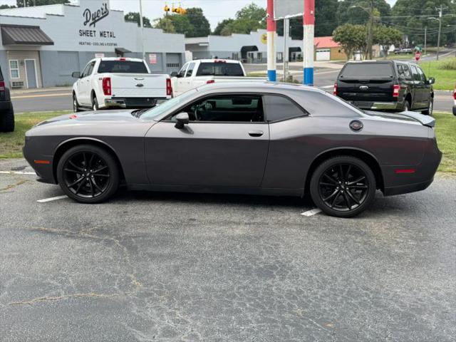 2017 Dodge Challenger SXT