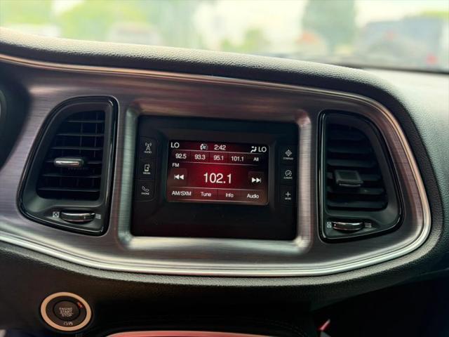 2017 Dodge Challenger SXT