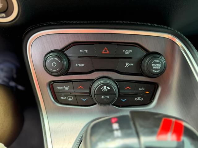2017 Dodge Challenger SXT