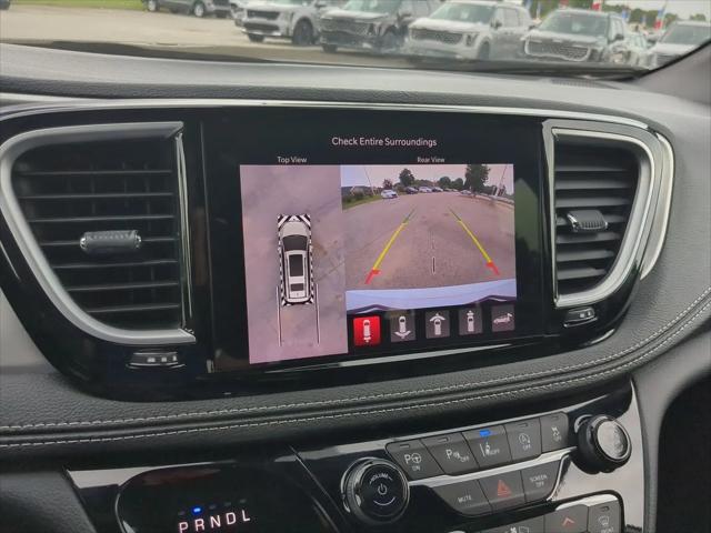 2024 Chrysler Pacifica Limited AWD