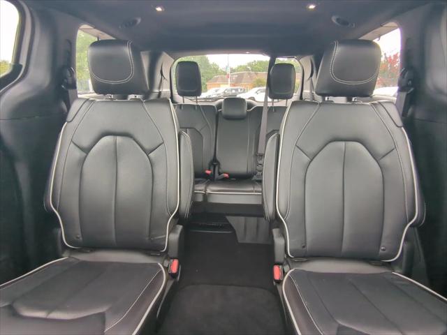 2024 Chrysler Pacifica Limited AWD