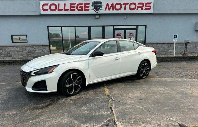 2023 Nissan Altima SR Intelligent AWD for sale in South Bend, IN