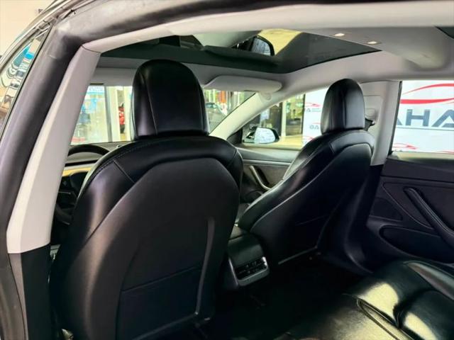 2021 Tesla Model 3 Standard Range Plus Rear-Wheel Drive
