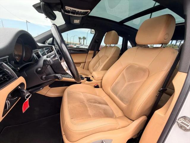 2018 Porsche Macan Base