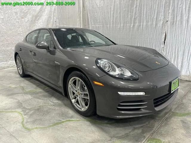2015 Porsche Panamera Base