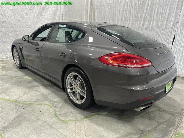 2015 Porsche Panamera Base