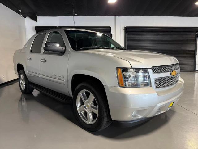 2012 Chevrolet Avalanche LS