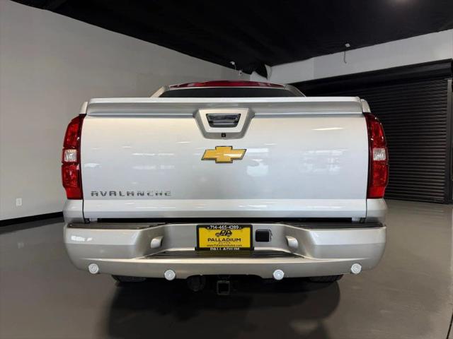 2012 Chevrolet Avalanche LS