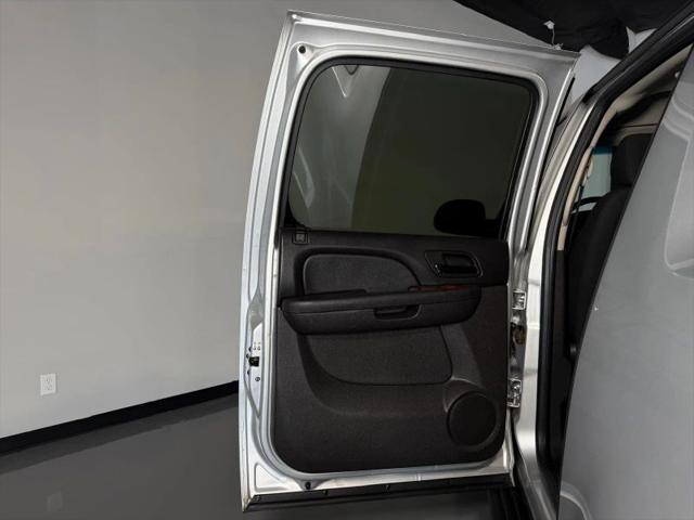 2012 Chevrolet Avalanche LS