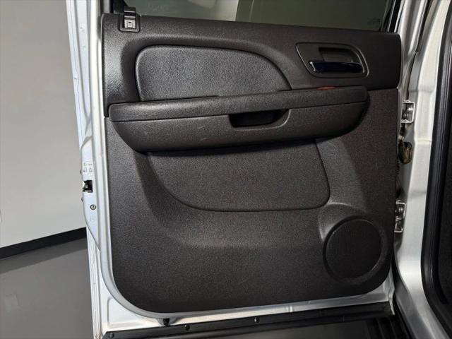 2012 Chevrolet Avalanche LS