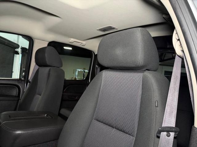 2012 Chevrolet Avalanche LS