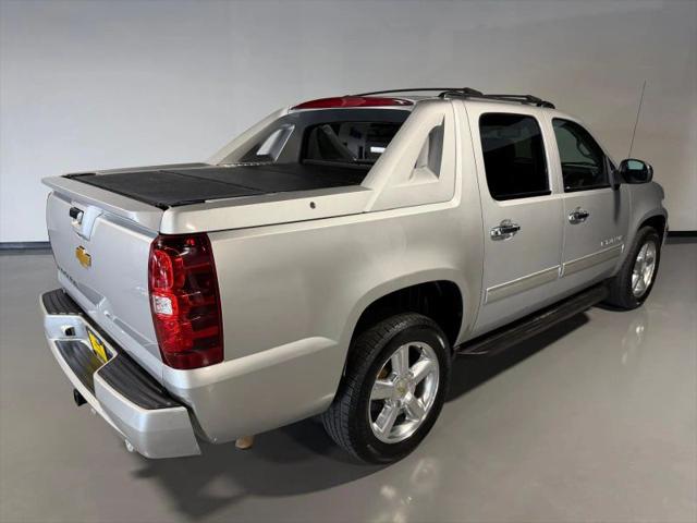 2012 Chevrolet Avalanche LS