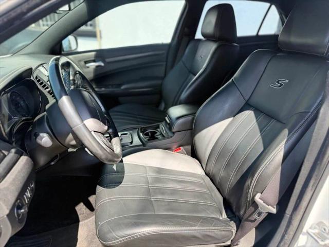 2016 Chrysler 300 300S