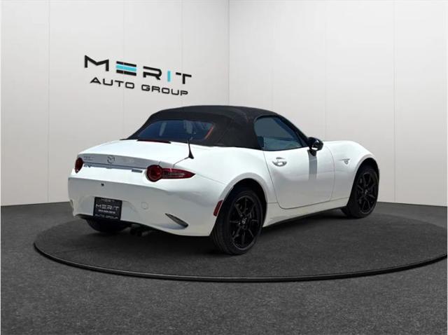 2020 Mazda MX-5 Sport