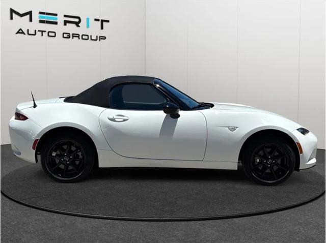 2020 Mazda MX-5 Sport