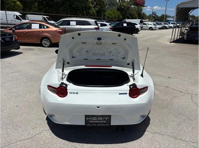 2020 Mazda MX-5 Sport
