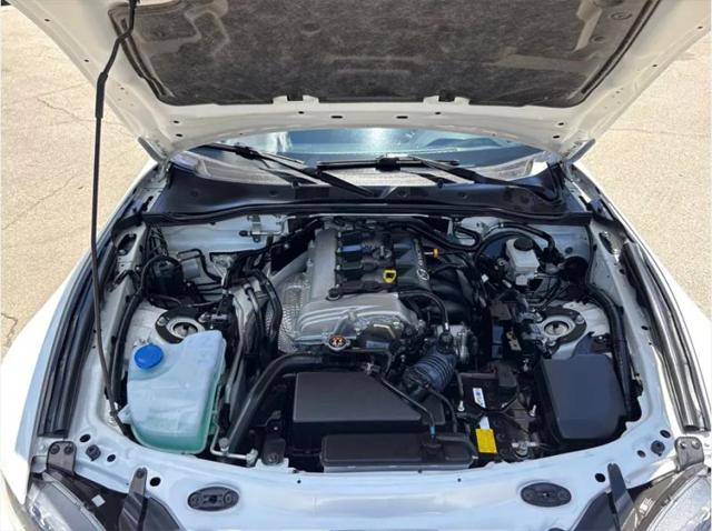 2020 Mazda MX-5 Sport
