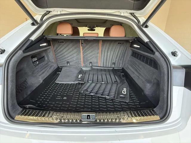 2021 Audi Q8 Prestige 55 TFSI quattro Tiptronic