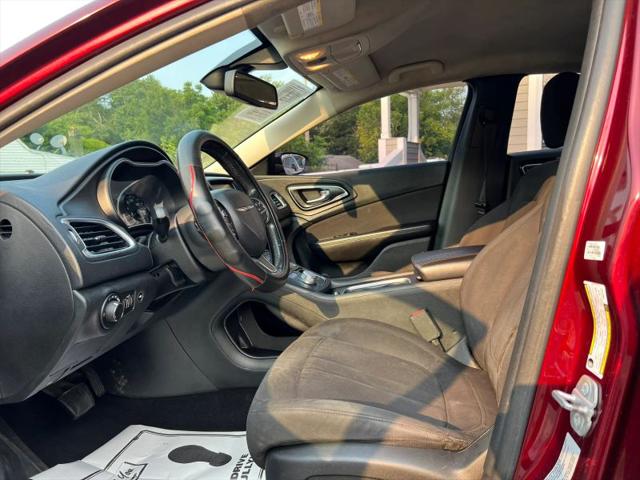 2015 Chrysler 200 Limited