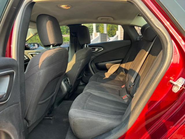 2015 Chrysler 200 Limited