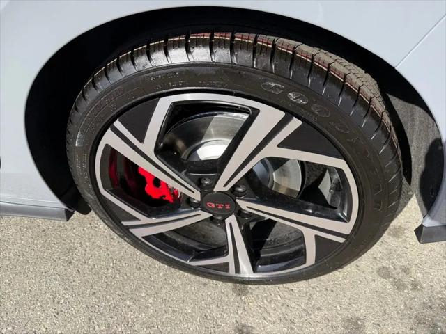 2026 Volkswagen Golf GTI SE