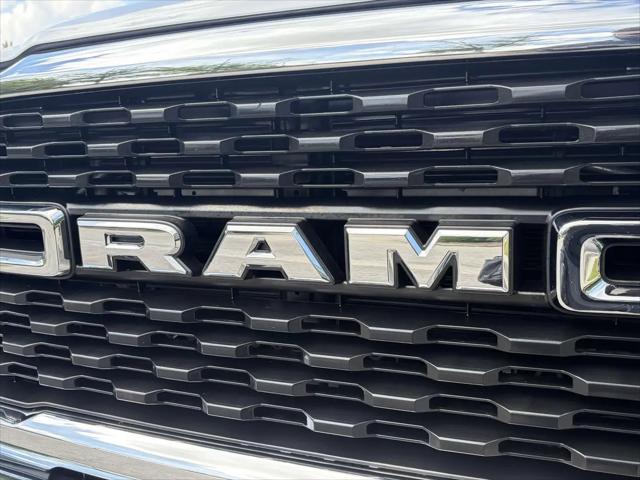 2024 Ram 3500 Big Horn Crew Cab 4x4 8' Box